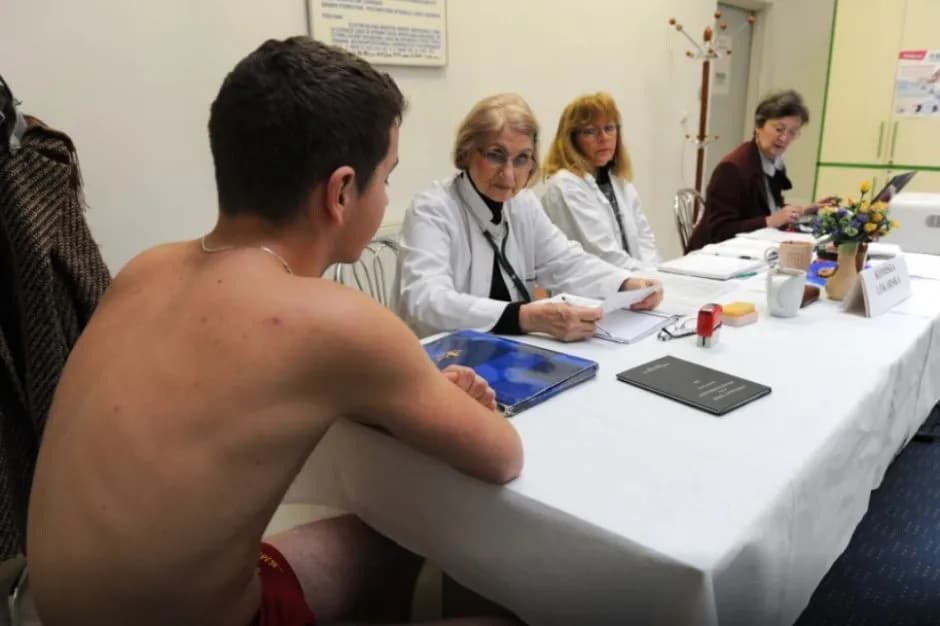 Jak wyglądają badania lekarskie do zawodowej służby wojskowej?