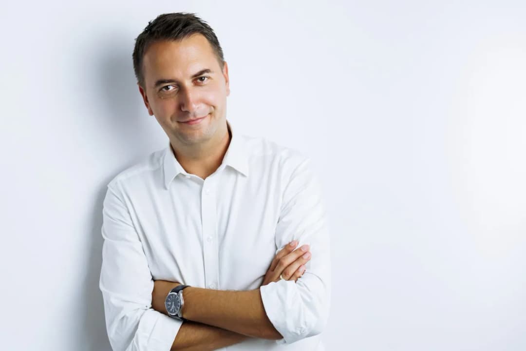 Jak zrobić zdjęcie do CV telefonem, aby wyglądać profesjonalnie