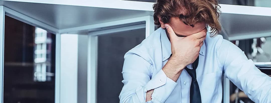 Czy można zwolnić pracownika na urlopie? Oto co musisz wiedzieć