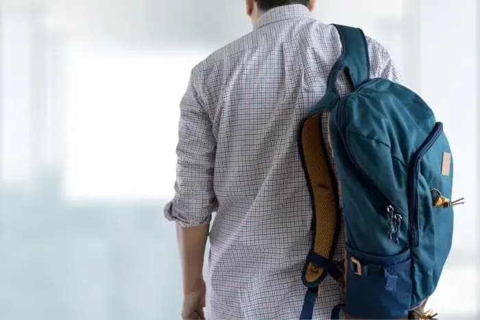 Czy pracodawca może przeszukać pracownika? Poznaj swoje prawa i zasady